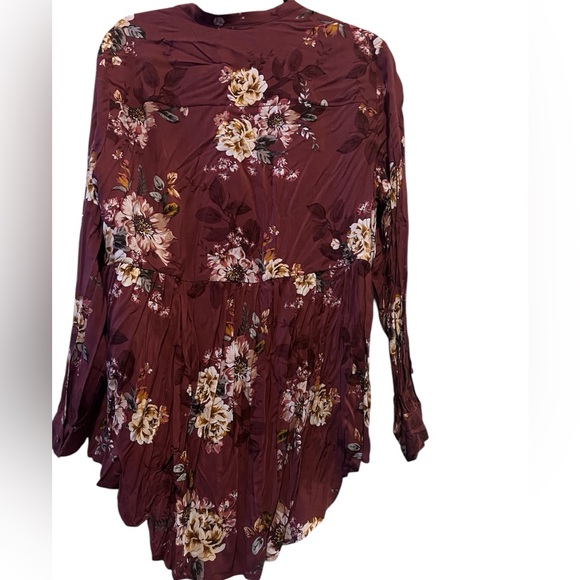 Torrid brand, floral long sleeve dress shirt. - Picture 3 of 4